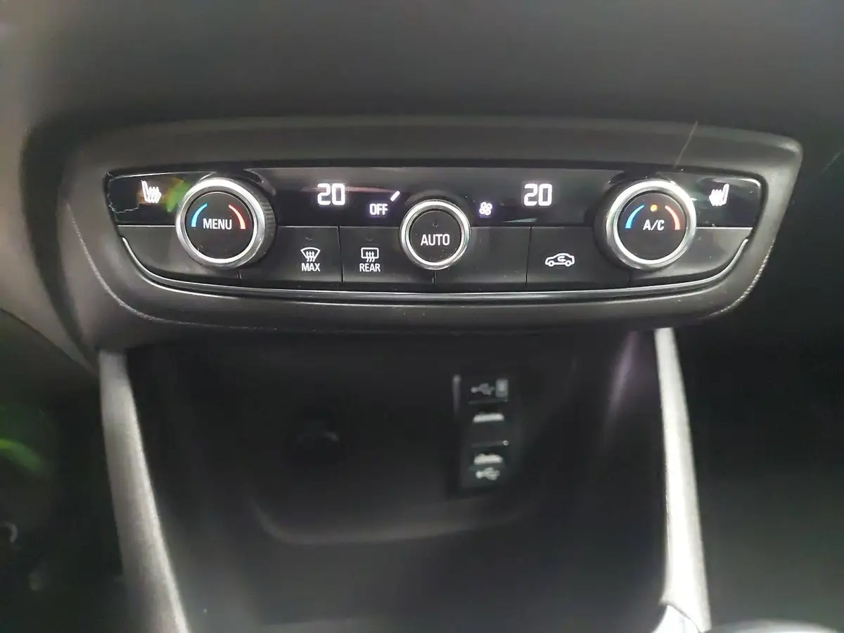 OPEL CROSSLAND 1.2 TURBO ELEGANCE TEMPO WINTER ALLWETTER