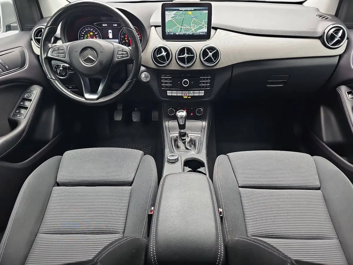 MERCEDES-BENZ B 180 STYLE GRA WINTER AHK