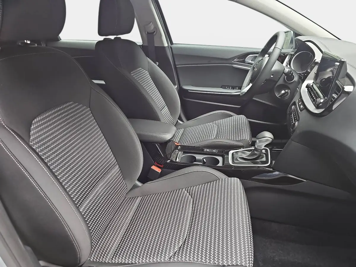 KIA CEED 1.5 T-GDI DCT7 SPIRIT LED SITZH. NAVI