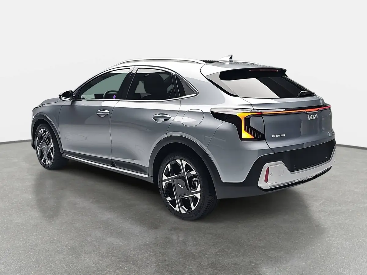 KIA XCEED 1.6 T-GDI 180 DCT SPIRIT MJ27 SOUND SITZ ADVANCED GLASDACH