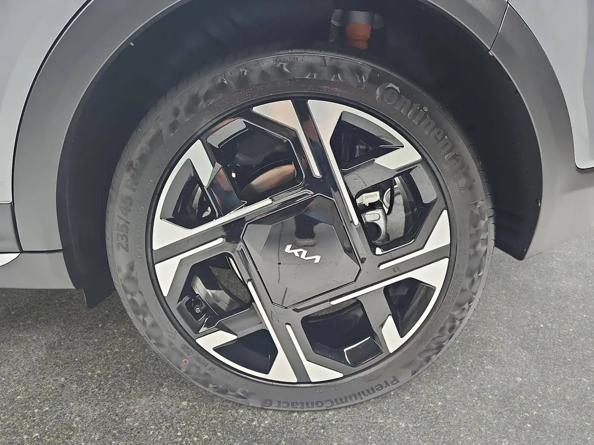 KIA XCEED 1.6 T-GDI 180 DCT SPIRIT MJ27 SOUND SITZ ADVANCED GLASDACH