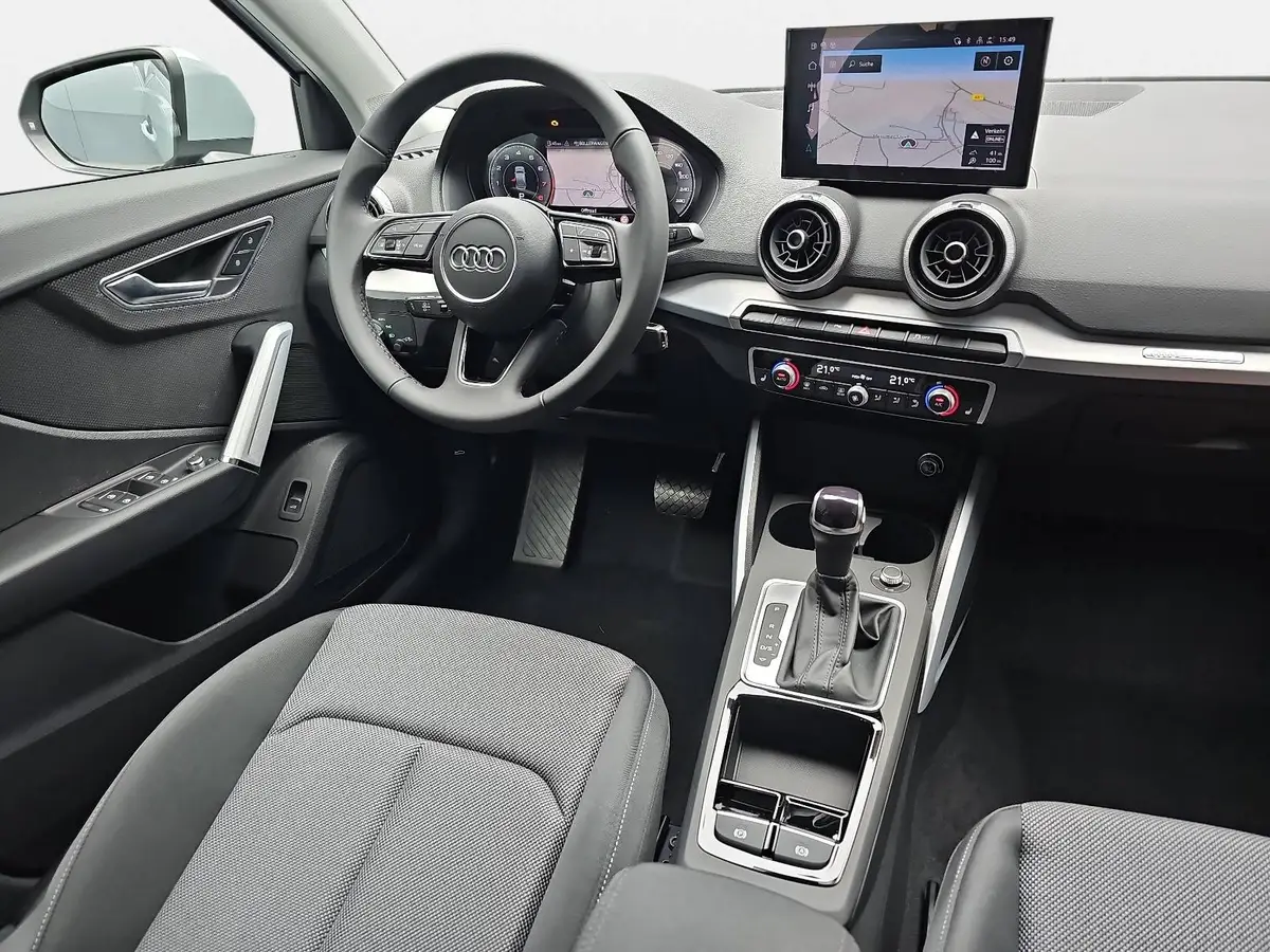 AUDI Q2 35 TFSI S-TRONIC S LINE NAVI LED KLIMAAUTO EL.HEC