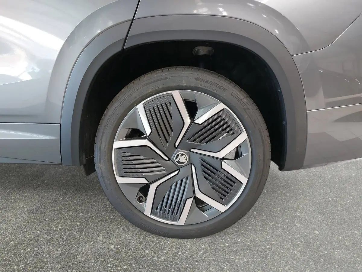 SKODA KODIAQ 1.5 TSI DSG SPORTLINE NAVI LED ACC PANO WINTER AHK