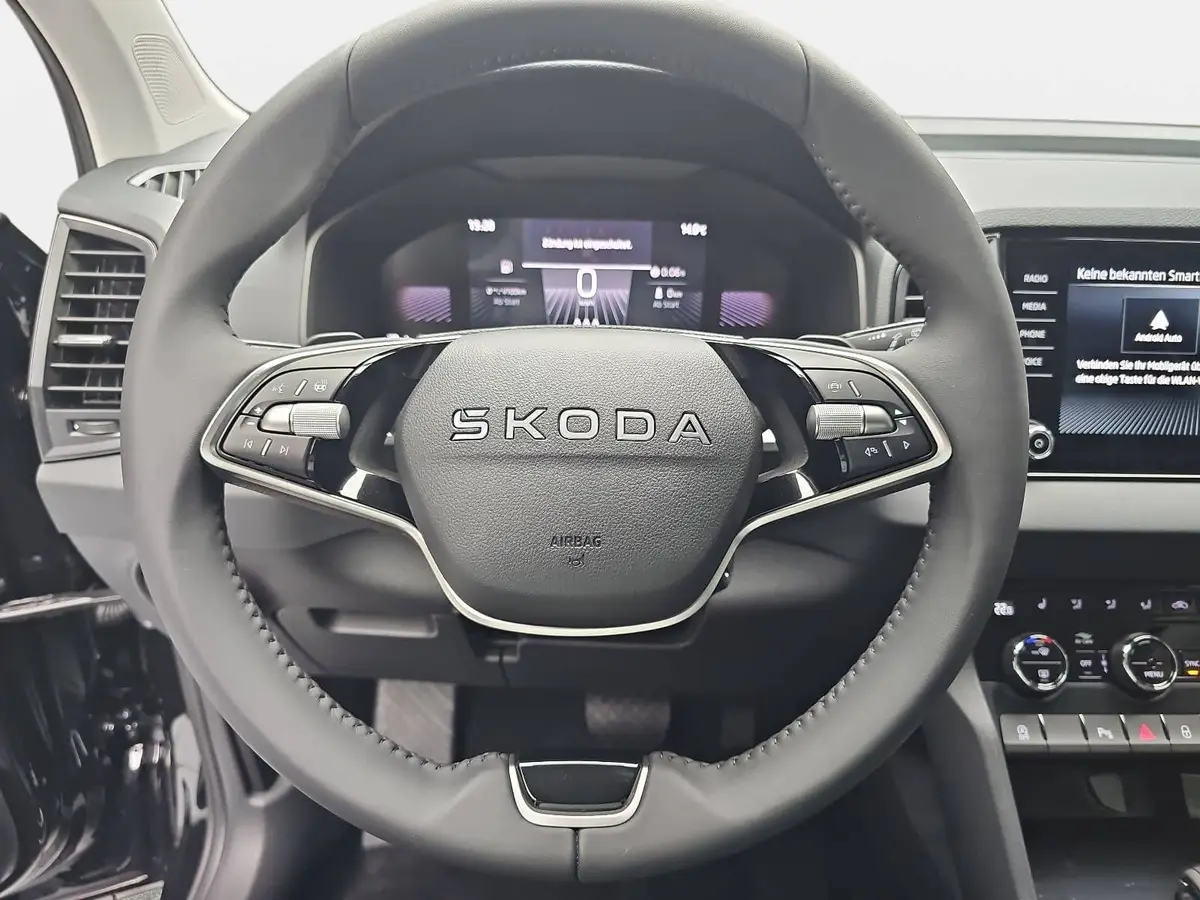 SKODA KAROQ 2.0 TDI DSG FAMILY LED KAMERA LM17