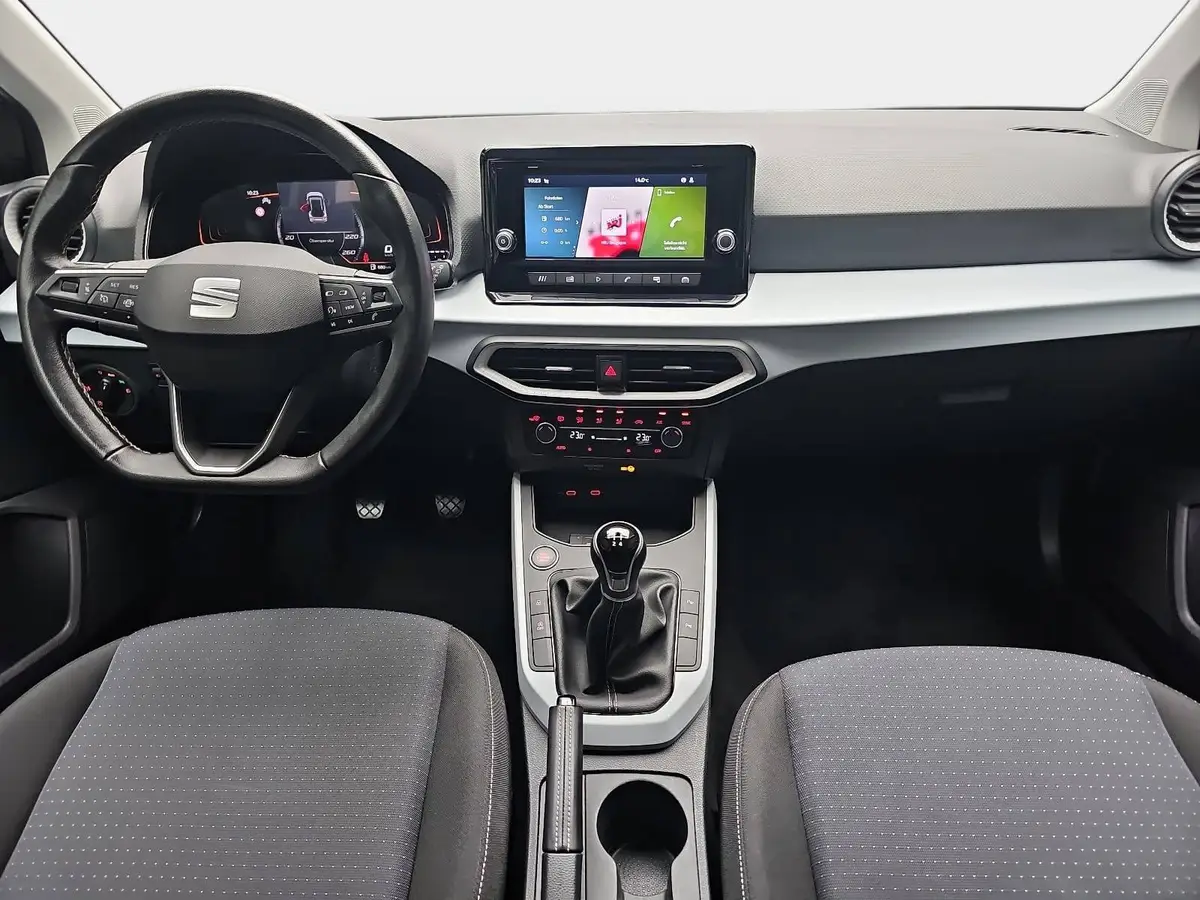 SEAT ARONA 1.0 TSI STYLE LED GRA P-ASSIST LM16