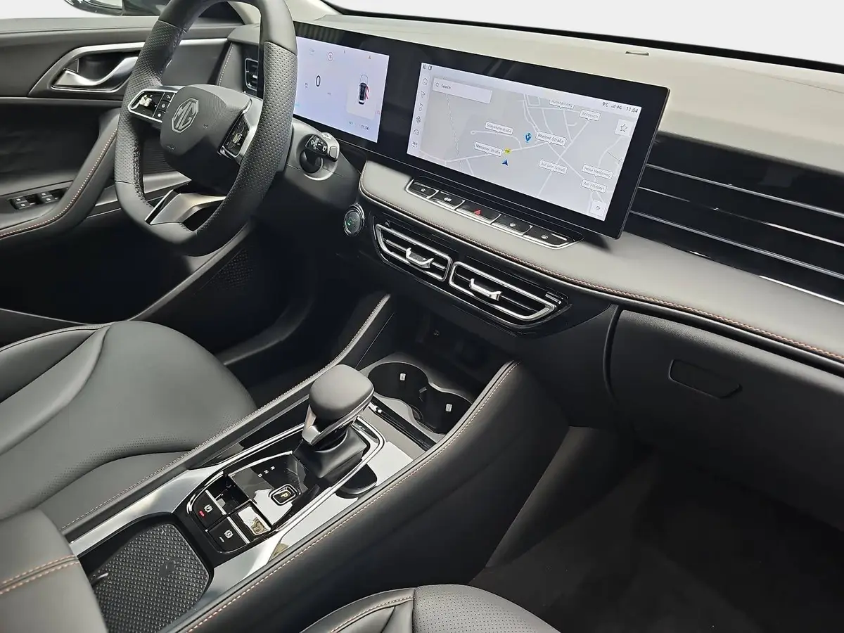 MG HS 1.5 HYBRID+ MY25.5 LUXURY LEDER 360-GRAD-KAMERA 19-ZOLL-LM