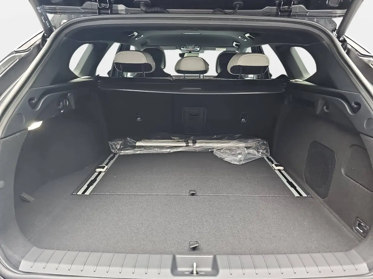 KIA K4 SW 1.6 T-GDI 180 PS DCT7 GT-LINE MJ26 DW-PARK-PRO SITZ SOUND DESIGN