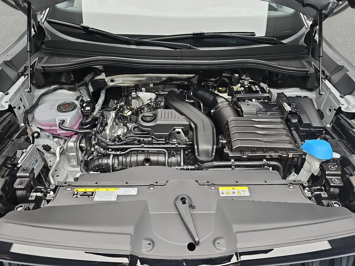 SKODA KODIAQ 1.5 TSI DSG SPORTLINE NAVI LED ACC WINTER KAMERA A