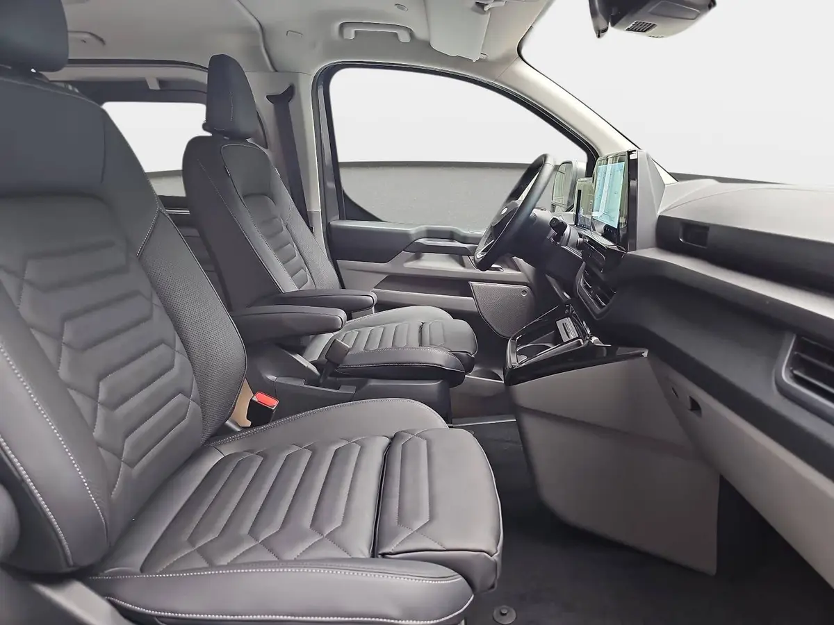 FORD TOURNEO CUSTOM 2.0 ECOBLUE AUTO. L1 TITANIUM X NAVI LED AHK