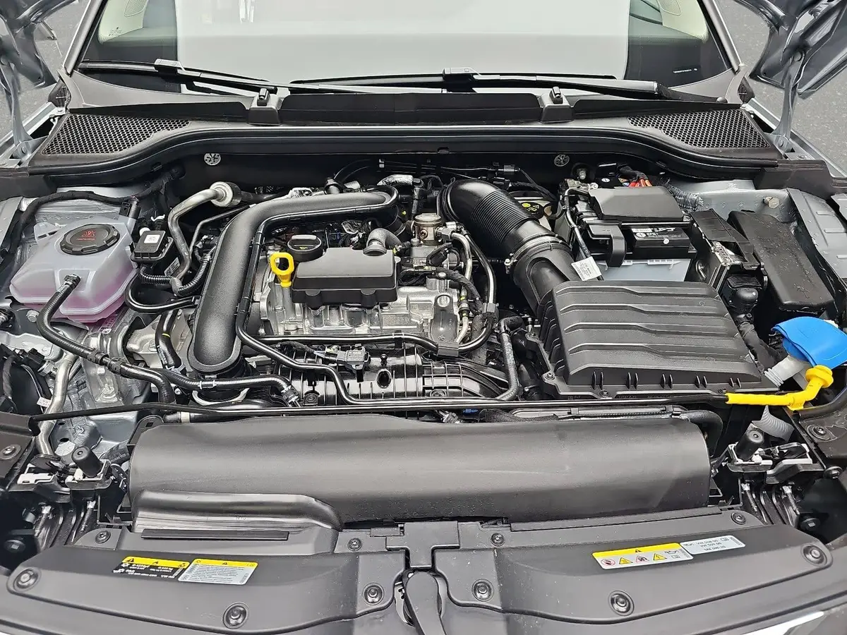 SKODA KAMIQ 1.0 TSI DSG 130 JAHRE LED KAMERA LM