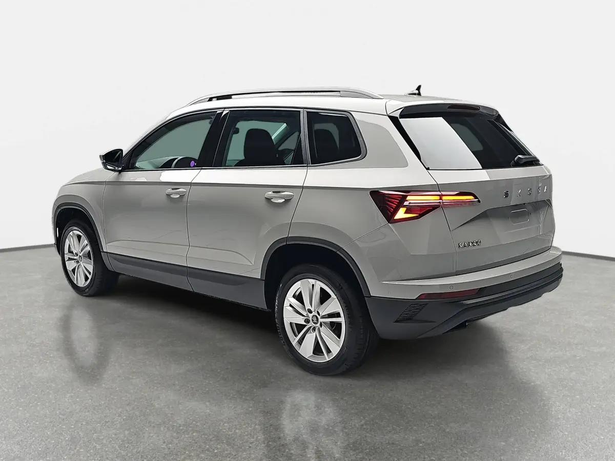SKODA KAROQ 1.5 TSI DSG SELECTION NAVI LED ACC WINTER KAMERA A