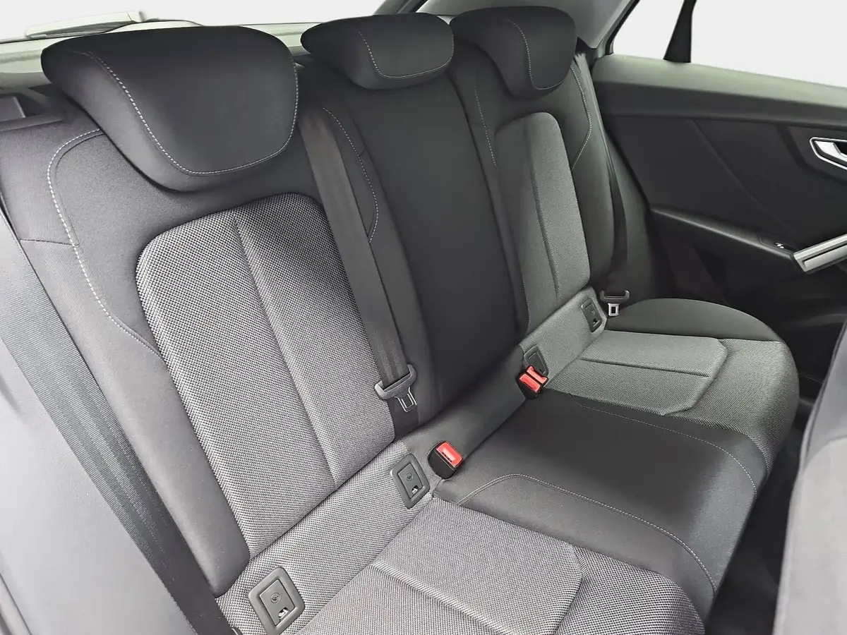 AUDI Q2 35 TFSI S-TRONIC S LINE NAVI LED ACC EL.HECKKL. WI