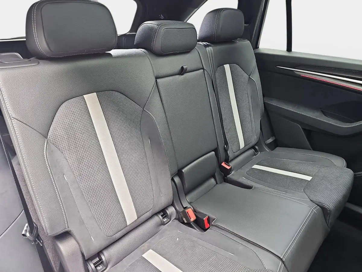 SKODA KODIAQ 1.5 TSI DSG SPORTLINE NAVI LED ACC PANO WINTER AHK