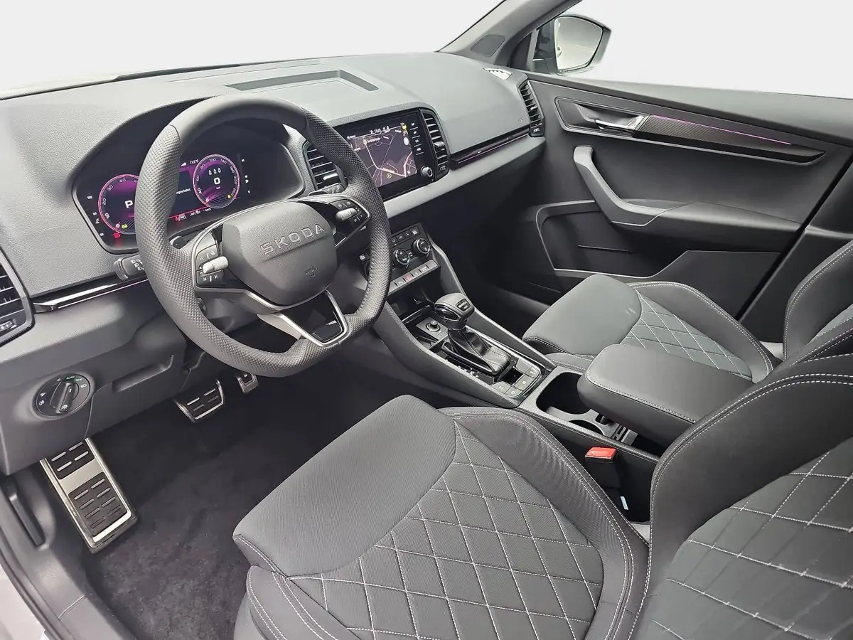 SKODA KAROQ 2.0 TDI DSG SPORTLINE 4X4 NAVI LED