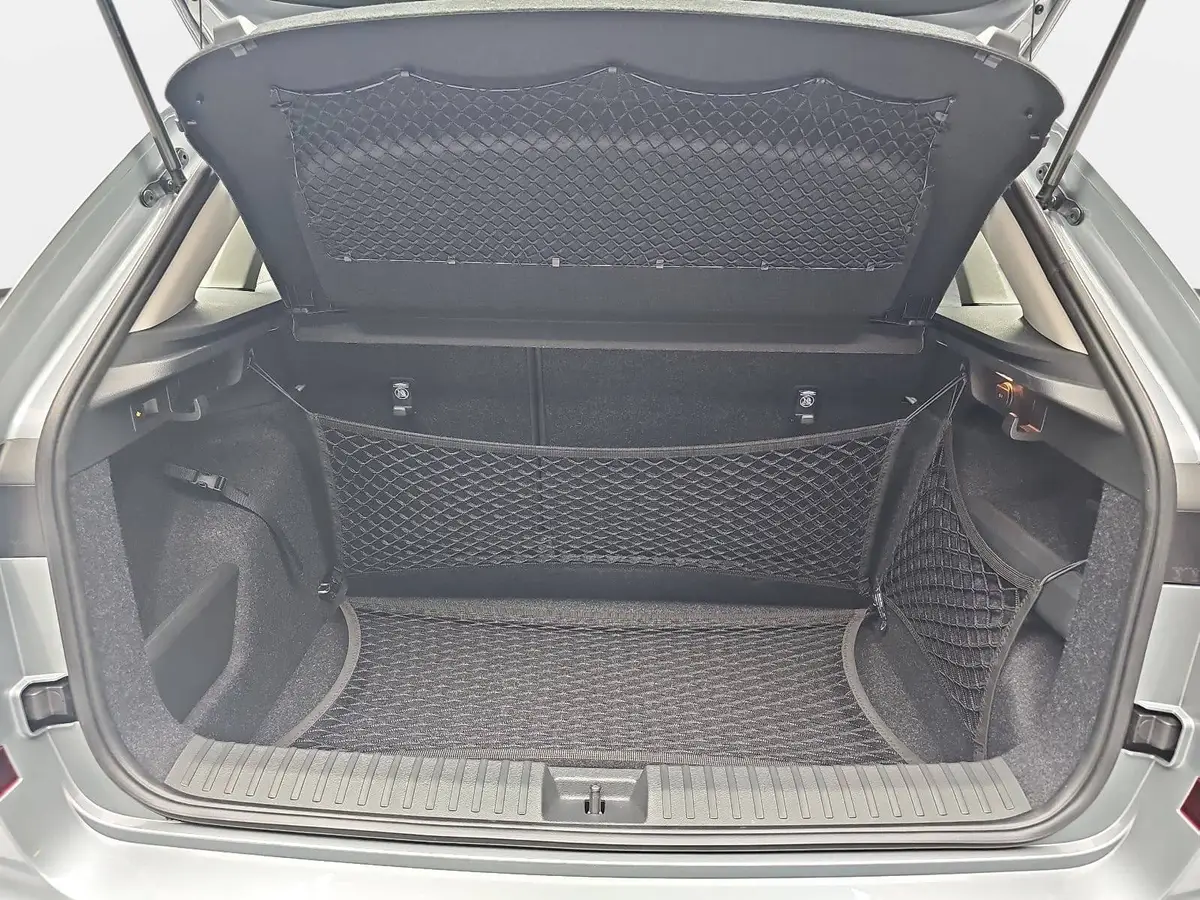 SKODA KAMIQ 1.0 TSI DSG CLASSIC LED KAMERA LM