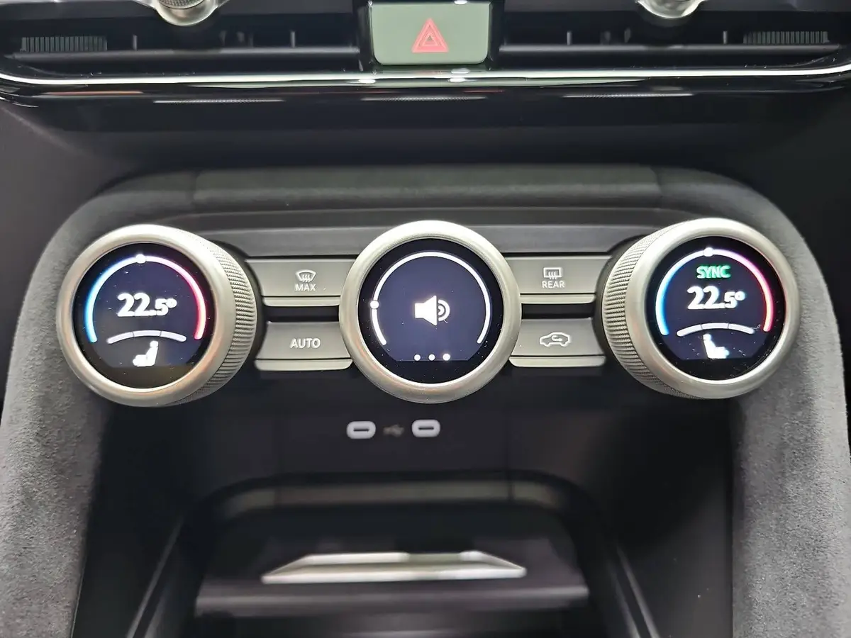 SKODA KODIAQ 2.0 TSI DSG SPORTLINE 4X4 NAVI LED AHK