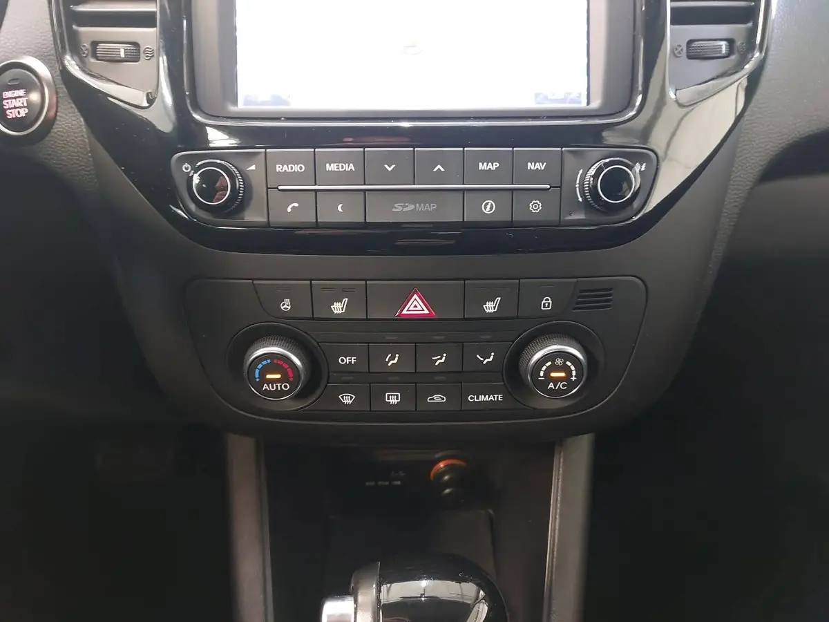 KIA VENGA 1.6 CVVT DREAM TEAM