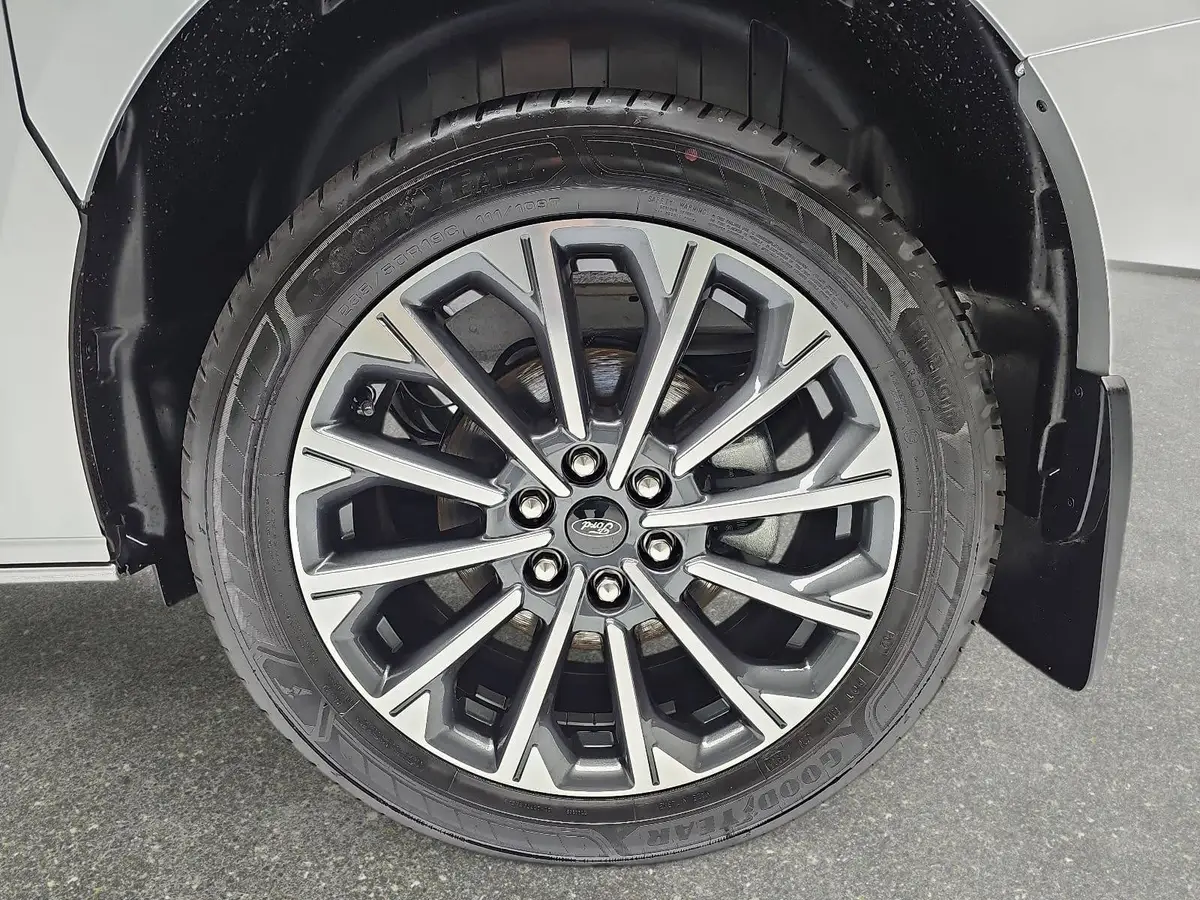 FORD TOURNEO CUSTOM 2.0 ECOBLUE AUTO. L1 TITANIUM X NAVI LED AHK