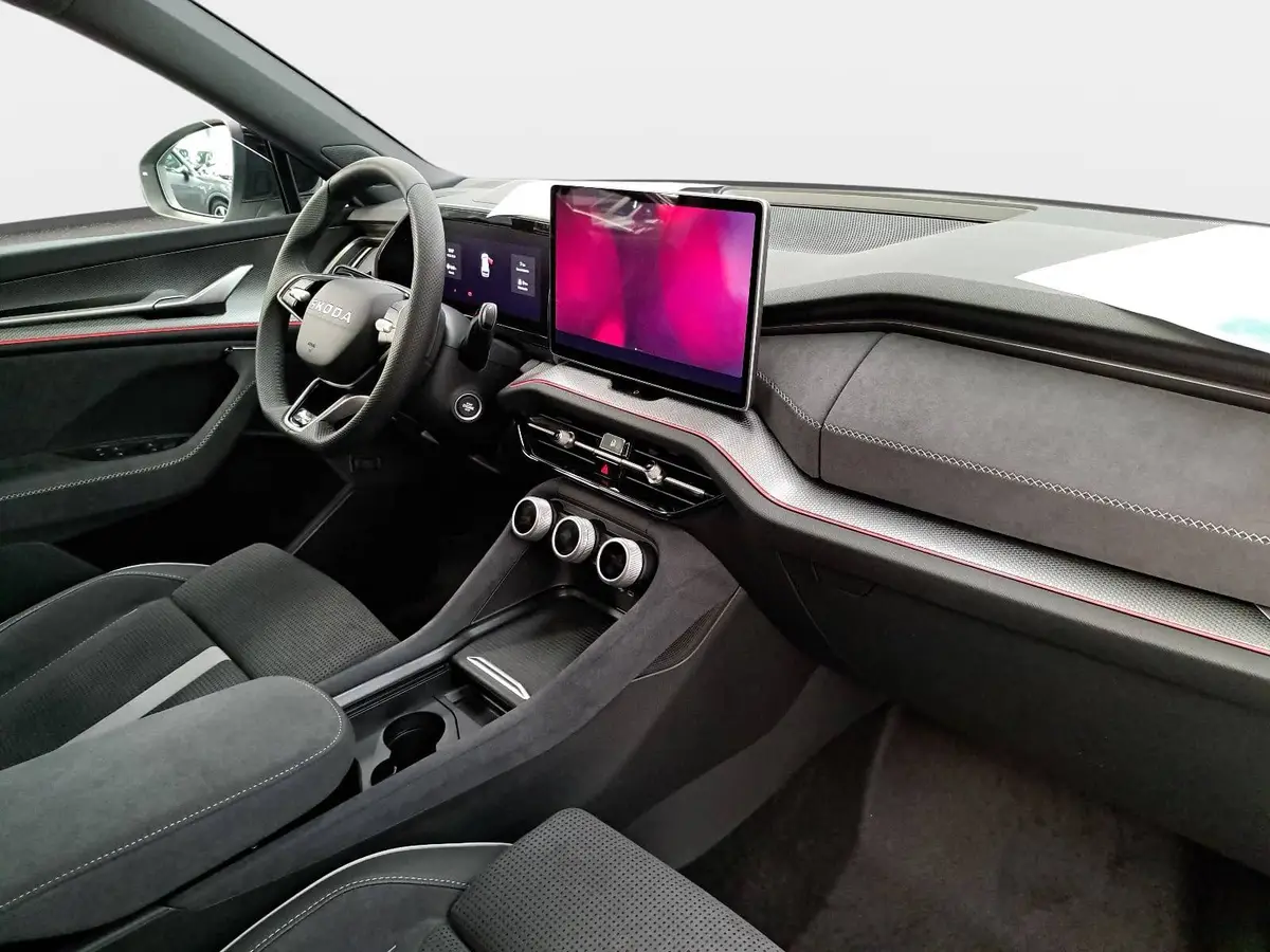 SKODA KODIAQ 1.5 TSI DSG SPORTLINE NAVI LED ACC PANO WINTER AHK