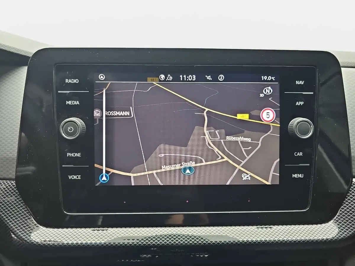 VW T-CROSS 1.0 TSI DSG LIFE NAVI LED ACC KAMERA