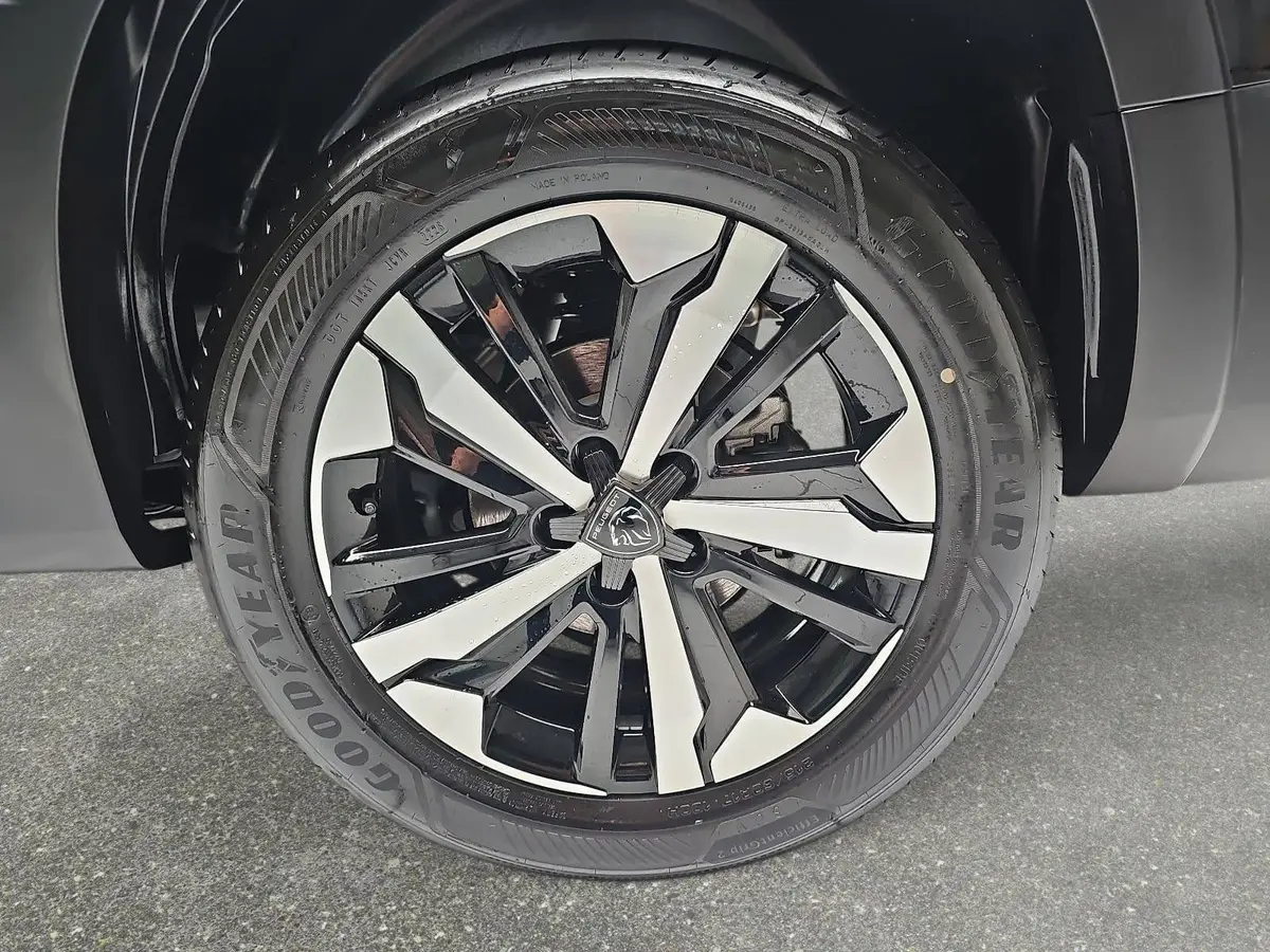 PEUGEOT RIFTER BLUEHDI 130 CV EAT8 GT L2 7-S NAVI LED AHK LM
