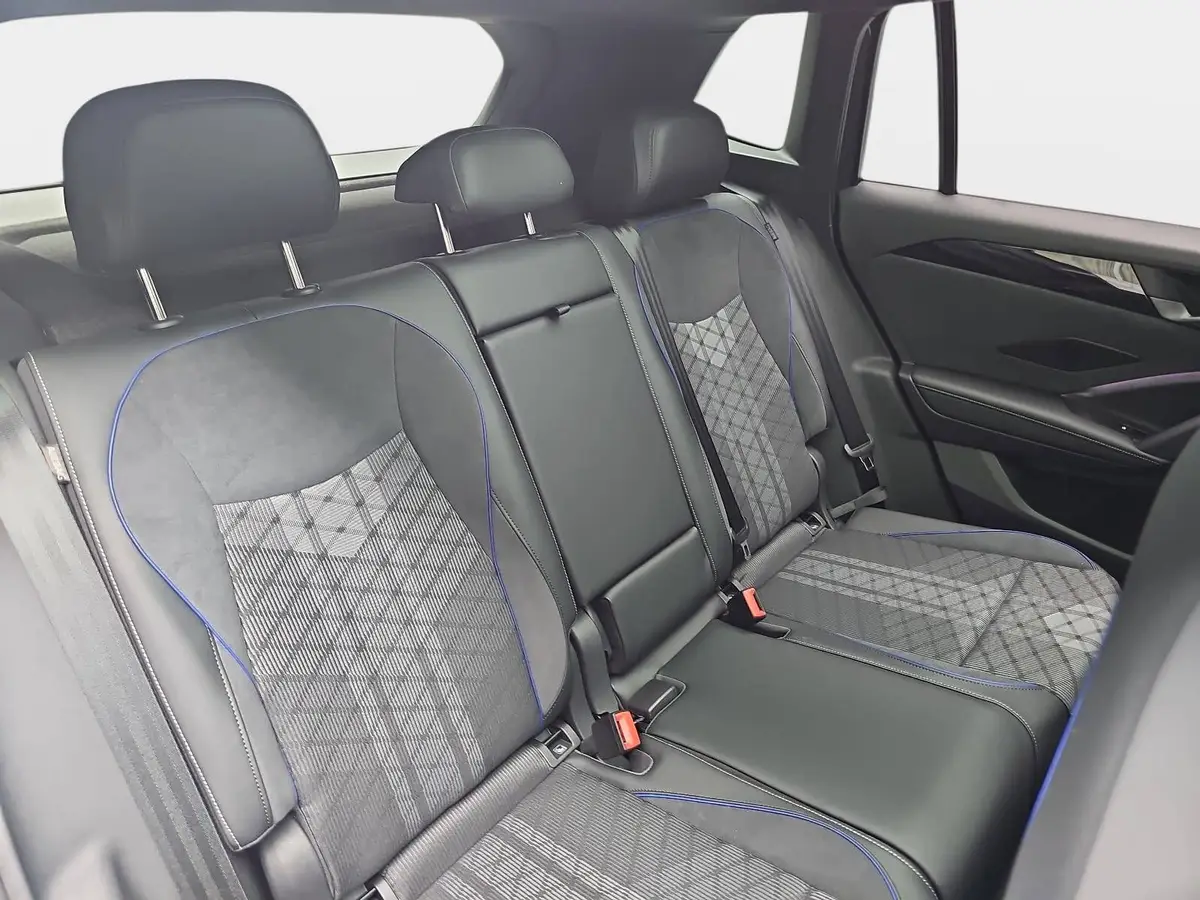 VW TIGUAN 2.0 TDI DSG R-LINE NAVI LED PANO