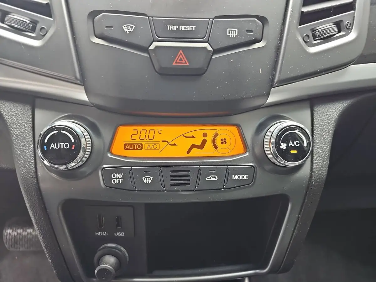 SSANGYONG KORANDO 2.2 SAPPHIRE 4X2 GRA WINTER LM