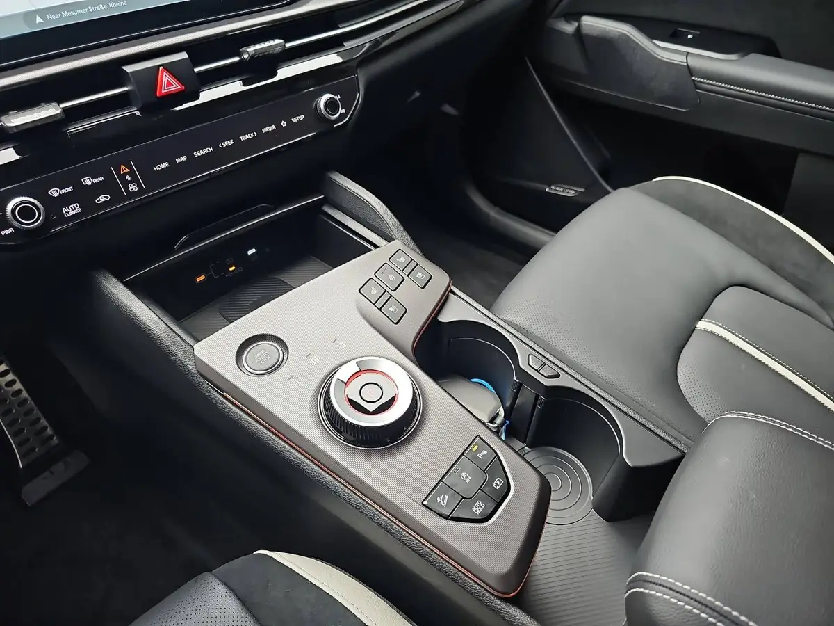 KIA SPORTAGE 1.6 T-GDI 180 AWD DCT GT-LINE MJ26 SCHW.DACH DRIVEWISE SOUND