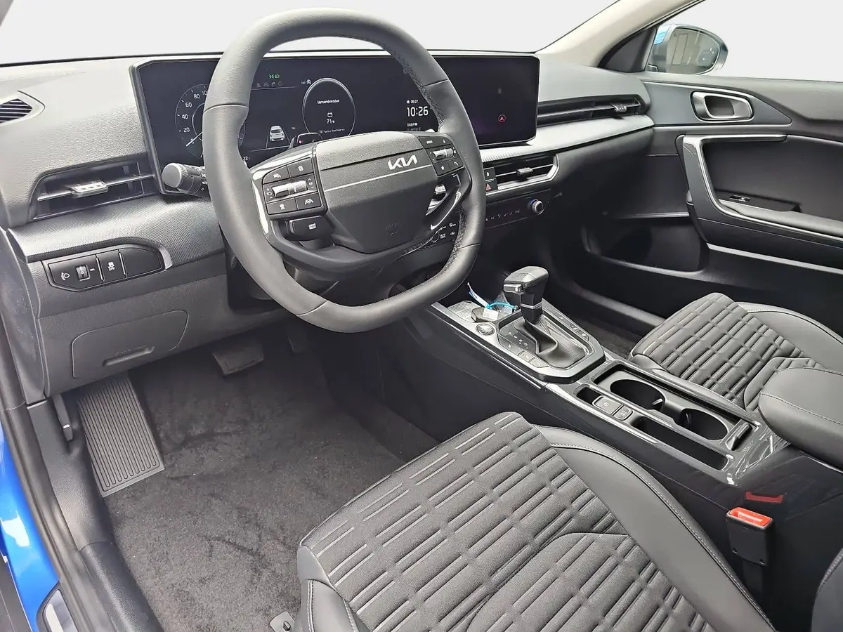 KIA XCEED 1.6 T-GDI 150 DCT SPIRIT MJ27 SOUND