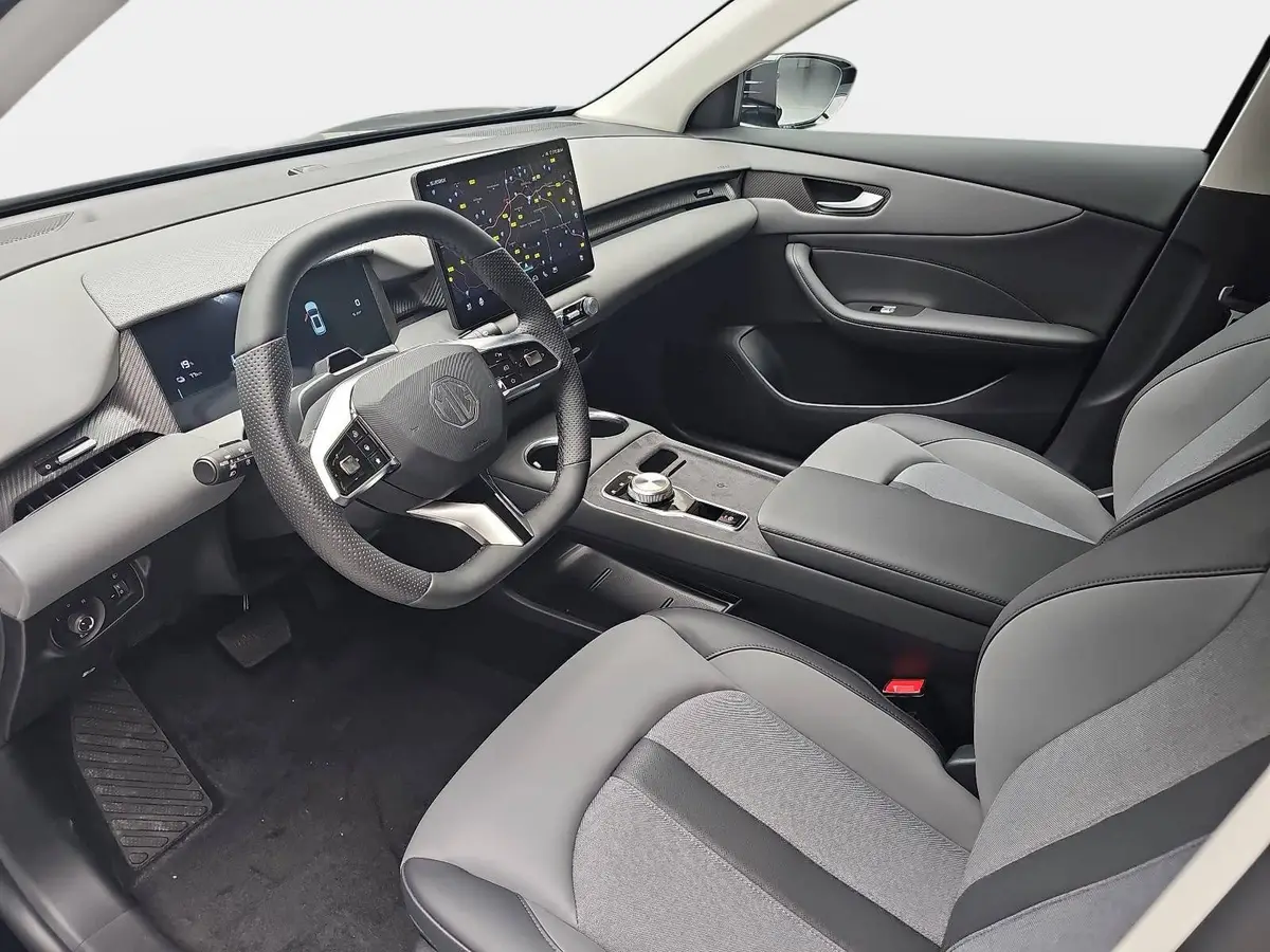 MG S5 EV 64 KWH MY25 LUXURY