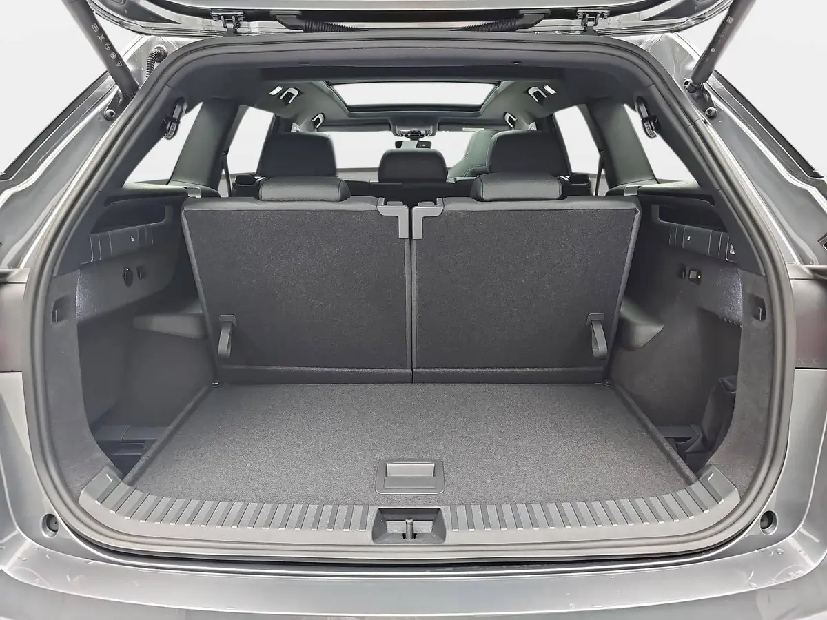 SKODA KODIAQ 2.0 TSI DSG SPORTLINE 4X4 NAVI LED AHK