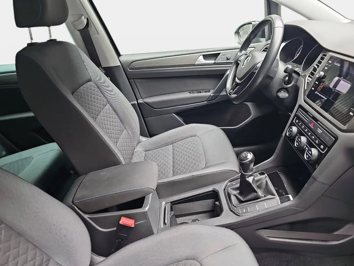 VW GOLF 1.0 TSI JOIN NAVI WINTER DAB LM