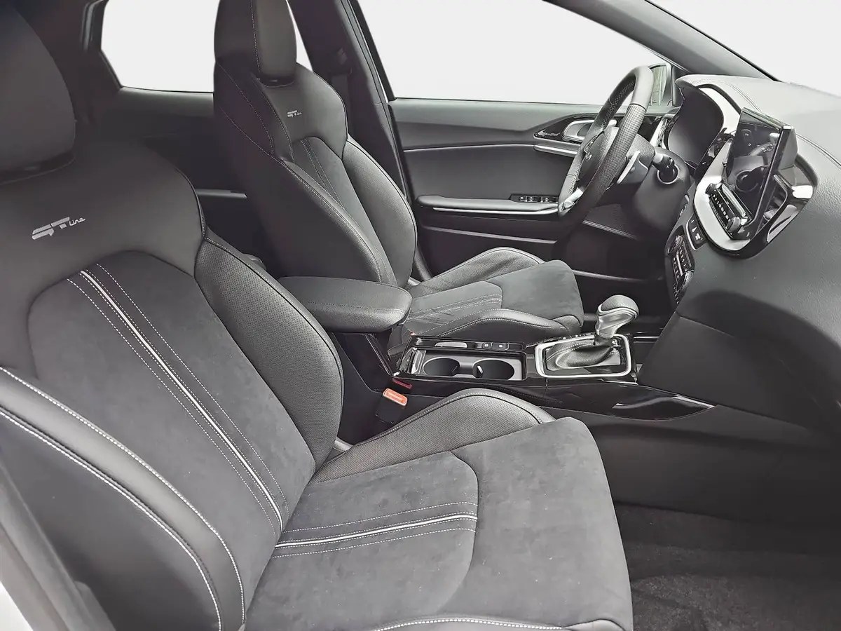 KIA XCEED 1.6 T-GDI 180 DCT GT-LINE MJ26 LEDER GLASDACH