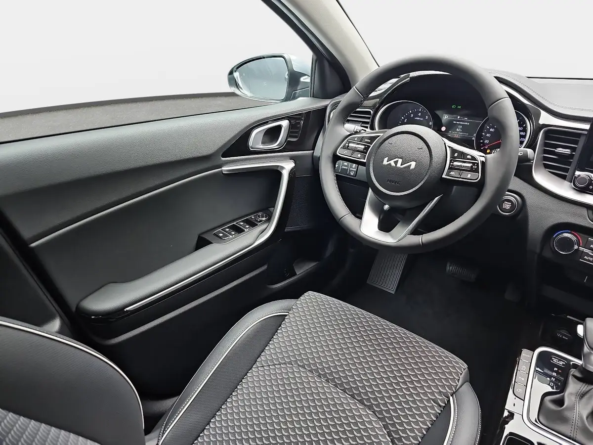 KIA XCEED 1.6 T-GDI 150 DCT SPIRIT MJ26 XCLUSIVE