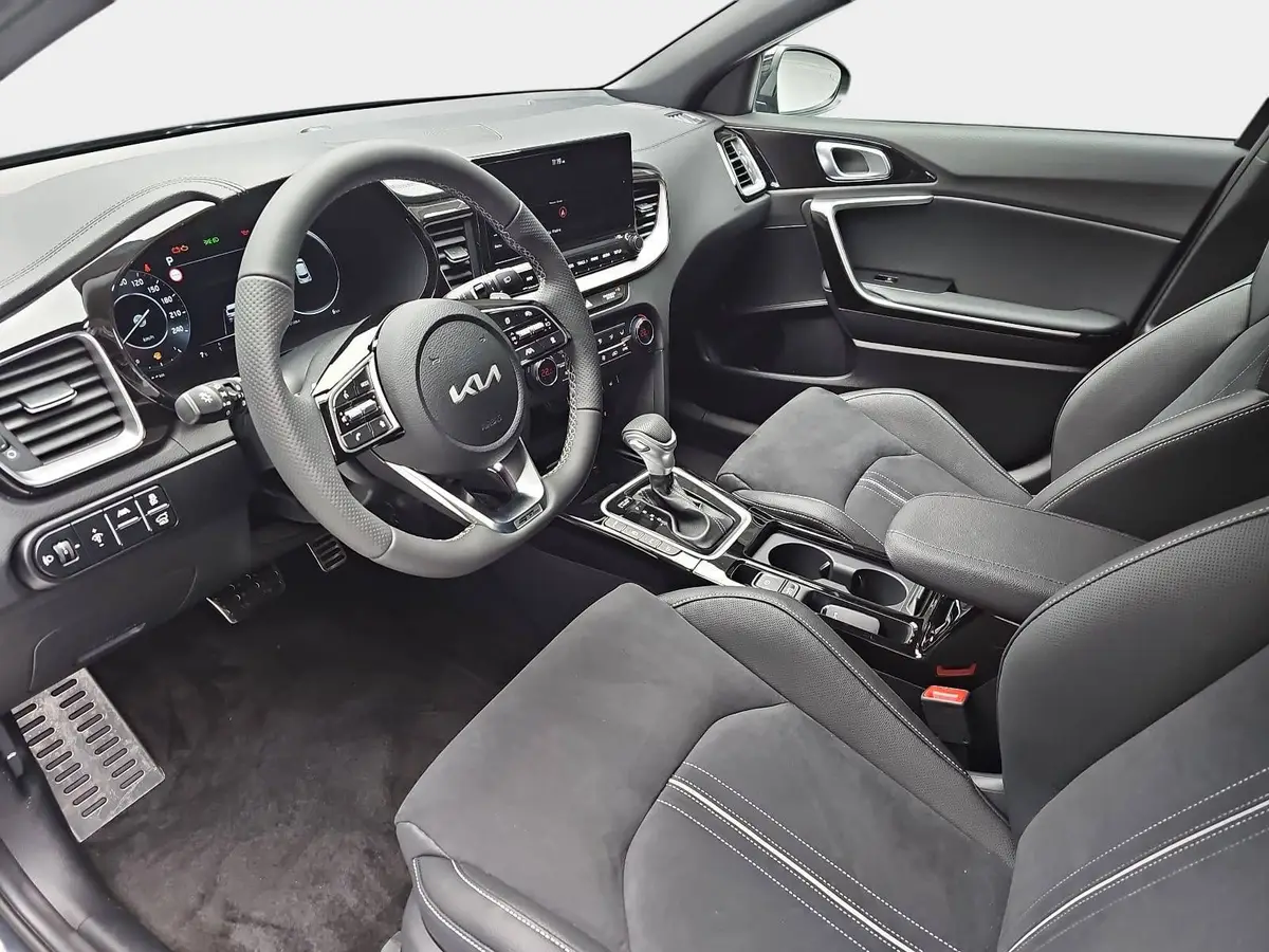 KIA XCEED 1.6 T-GDI 150 DCT GT-LINE MJ26 LEDER GLASDACH