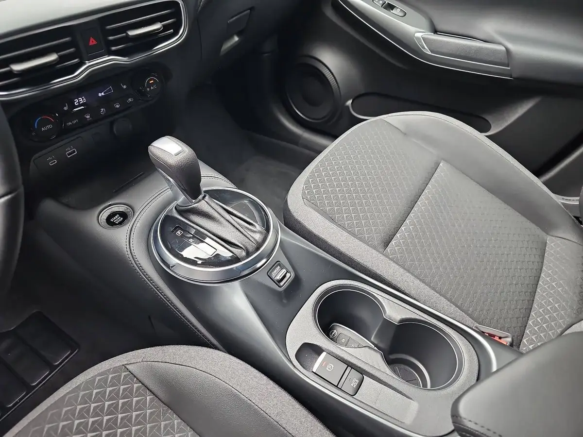 NISSAN JUKE 1.0 DIG-T 5T AUTO. N-CONNECTA NAVI WINTER