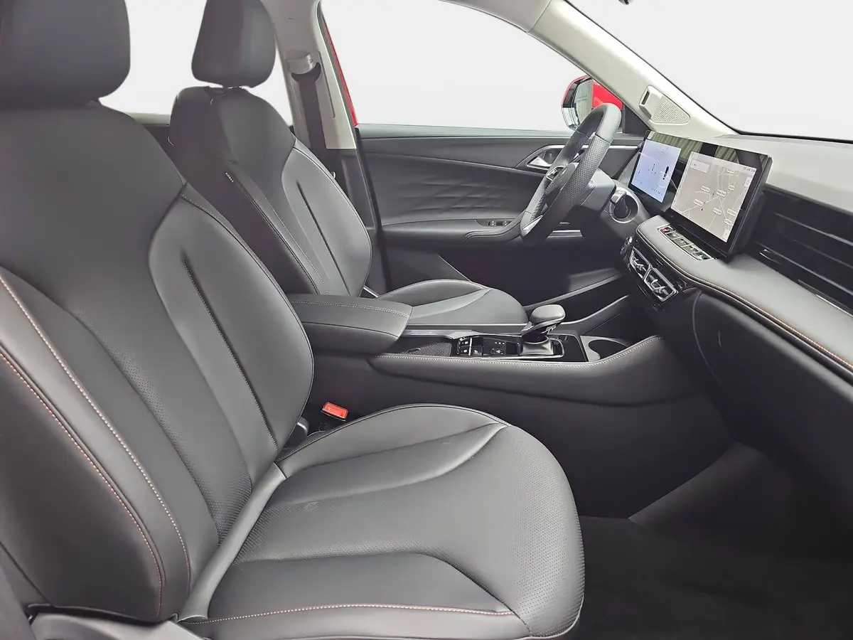 MG HS 1.5 PLUG-IN-HYBRID MY25.5 LUXURY LEDER 360-GRAD-KAMERA 19-ZOLL-LM