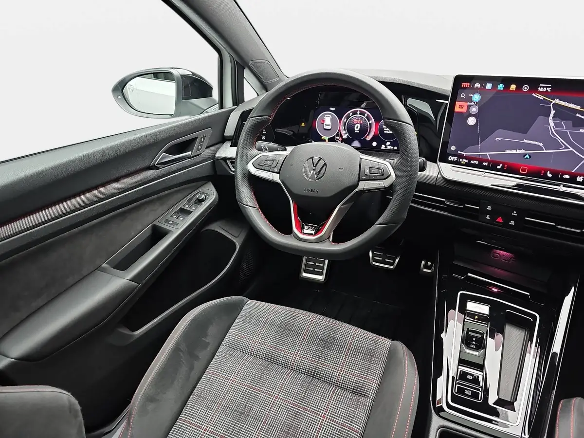 VW GOLF VIII 2.0 TSI DSG GTI NAVI LED HUD ACC DCC PANO BLA