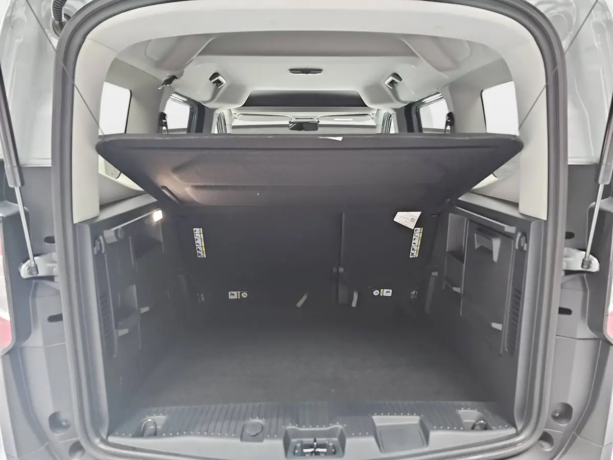 FORD TOURNEO COURIER 1.0 EB AUT. ACTIVE+NAVI+ACC+WINTER+SPUR+KAMERA+LM1