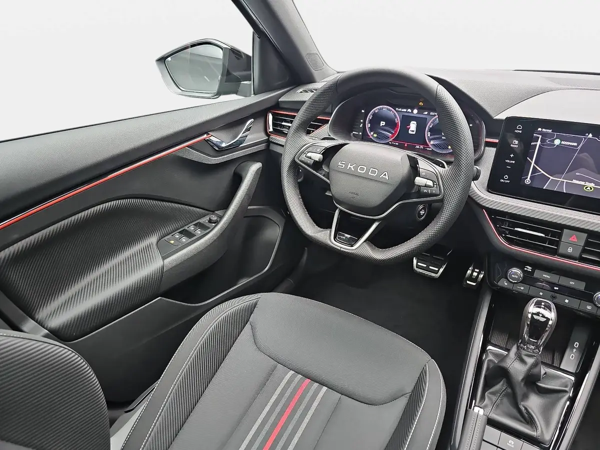 SKODA KAMIQ 1.5 TSI DSG MONTE CARLO NAVI MATRIX-LED PANO WINTE