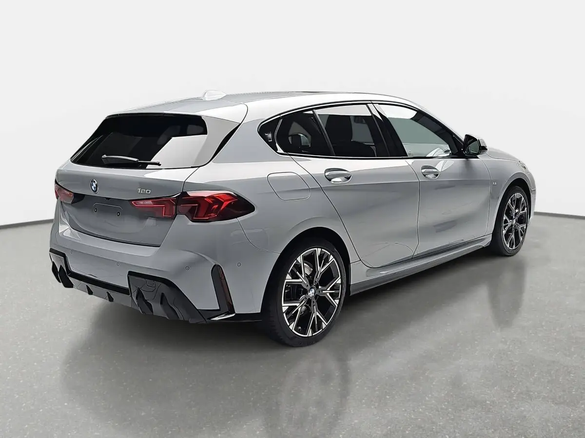 BMW 120 I M SPORT NAVI KLIMA LED SHADOW CARPLAY PANO KAME