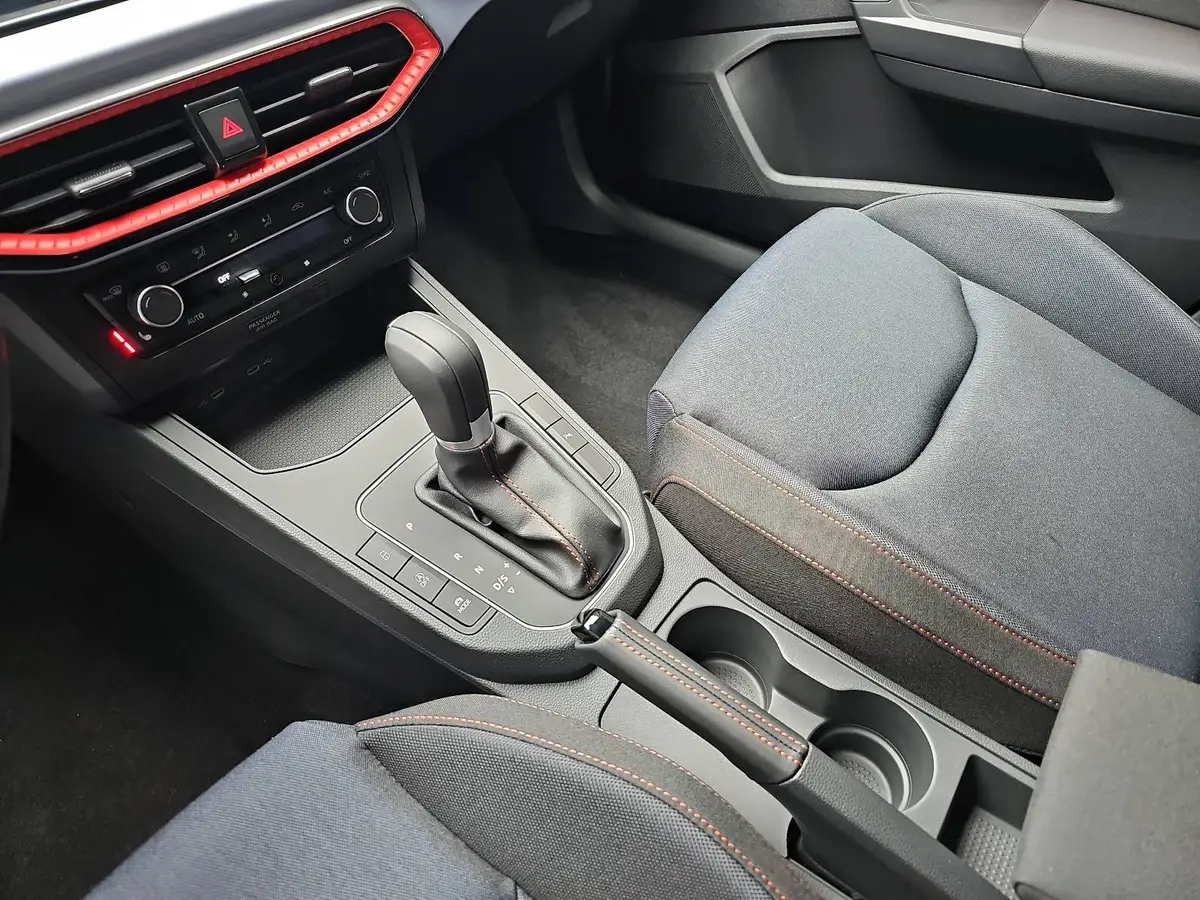 SEAT IBIZA 1.0 TSI DSG FR LED DAB KLIMAAUTO WINTER SICHT KAME