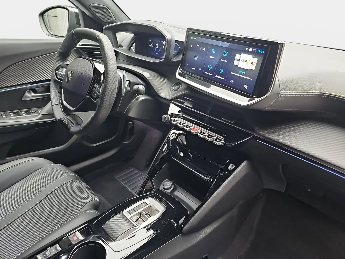 PEUGEOT 2008 1.2 HYBRID 145 E-DSC6 GT-LINE 2-WD LED KLIMAAUTO K