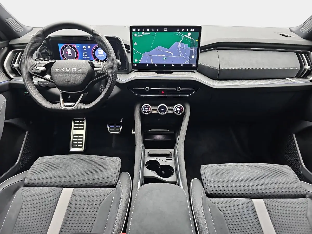 SKODA KODIAQ 1.5 TSI DSG SPORTLINE NAVI MATRIX ACC 7-S KAMERA A