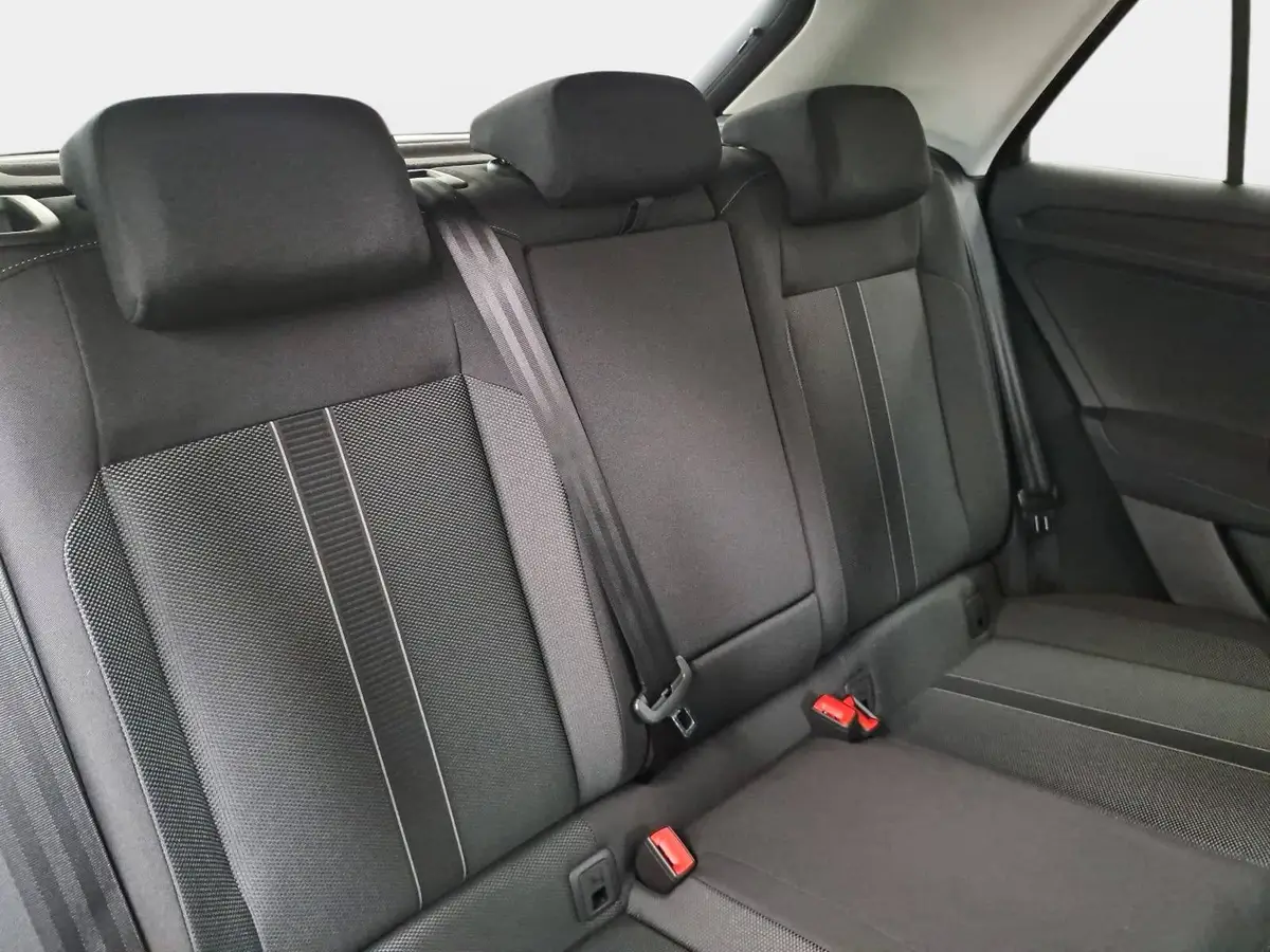 VW T-ROC 1.5 TSI DSG LIFE LED WINTER AHK