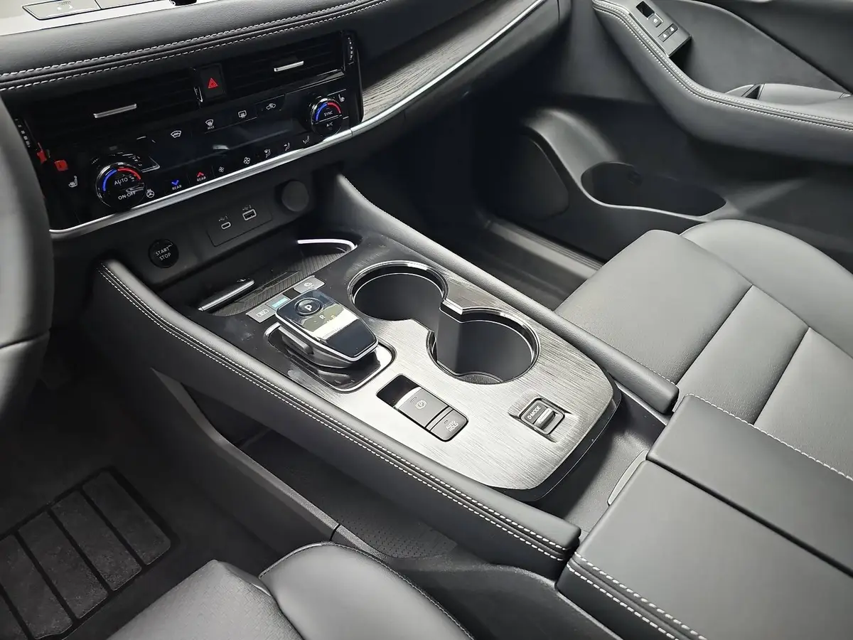 NISSAN X-TRAIL 1.5 VC-T E-POWER AUTO. TEKNA LM20