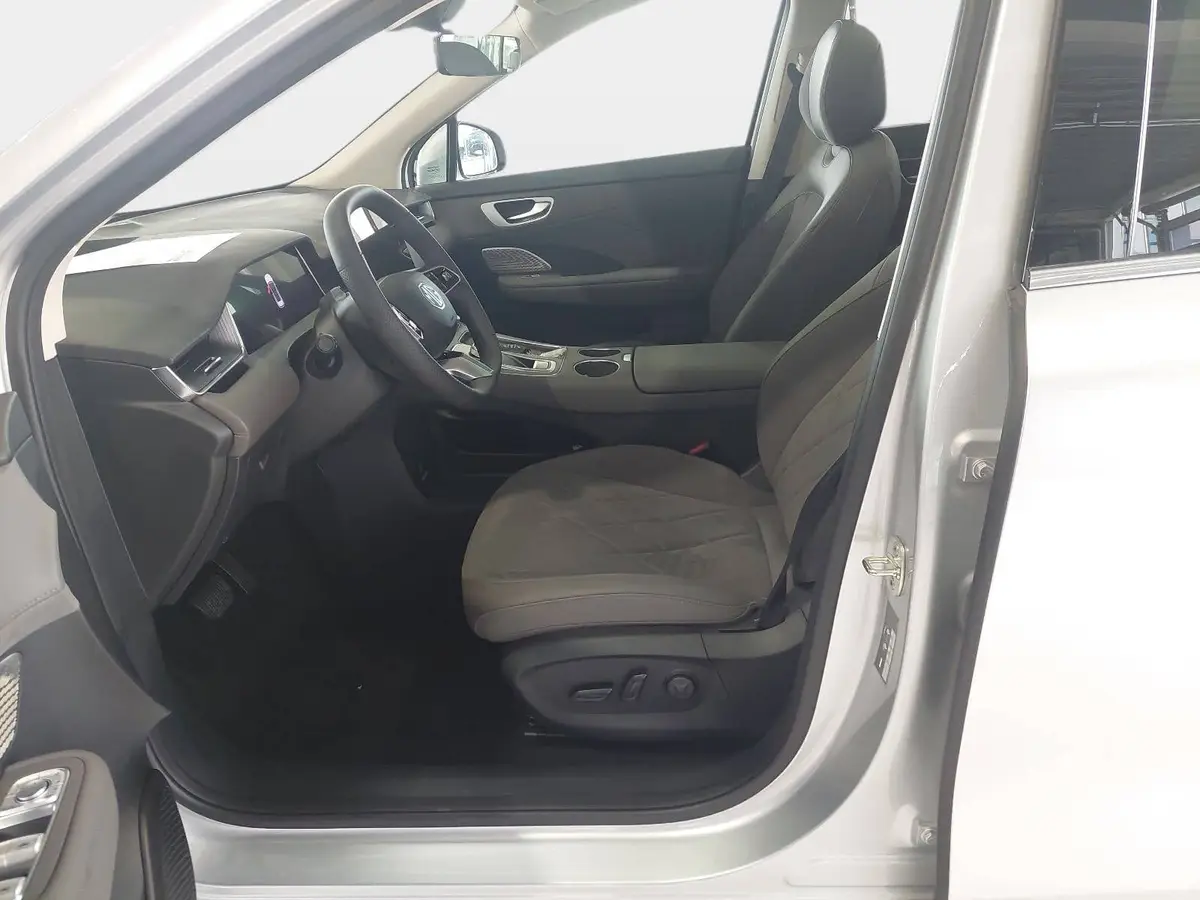 MG ANDERE EV 77 KWH MJ26 LUXURY PANORAMA LEDER 20-ZOLL