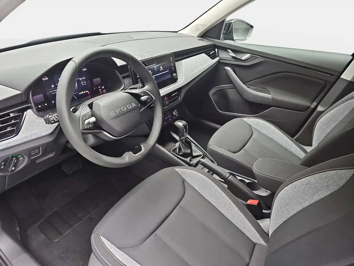 SKODA KAMIQ 1.0 TSI DSG 130 JAHRE LED KLIMAUTO WINTER SICHT KA