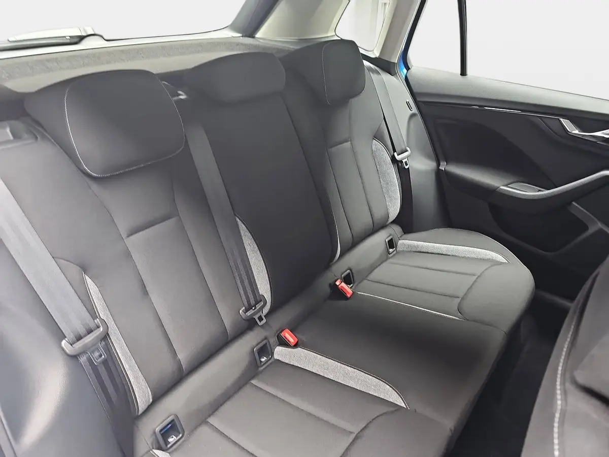 SKODA KAMIQ 1.0 TSI DSG 130 JAHRE LED KLIMAUTO WINTER SICHT KA