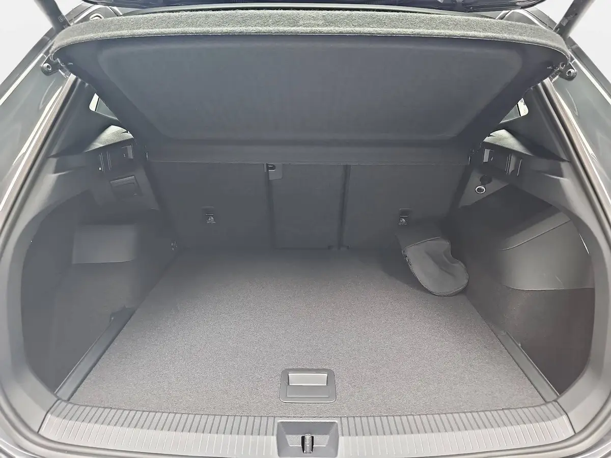 VW TIGUAN 1.5 ETSI DSG R-LINE NAVI MATRIX LM19